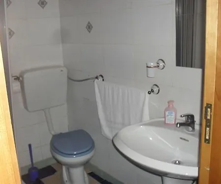 Elia Bed & Breakfast