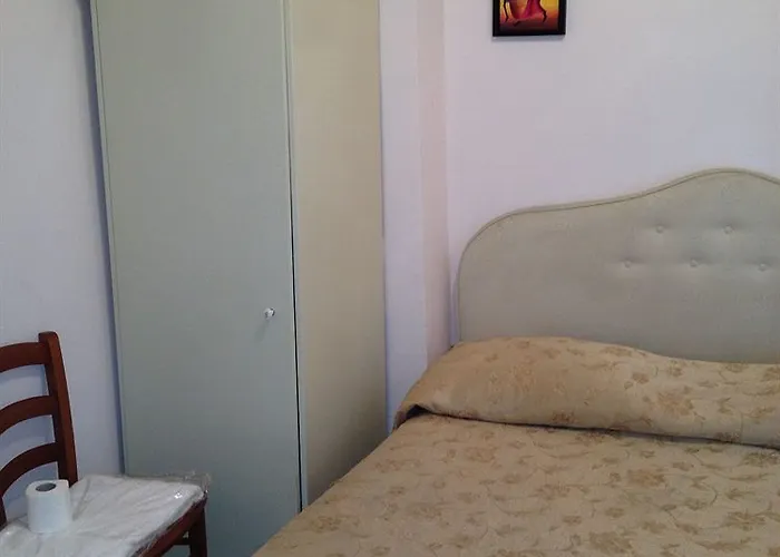 فندق مبيت وإفطار Elia 3*