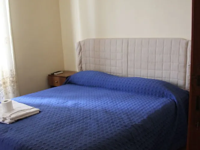 Elia فندق مبيت وإفطار 3*